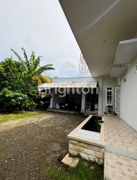 image RUMAH LUAS TENGAH KOTA BLITAR (4)