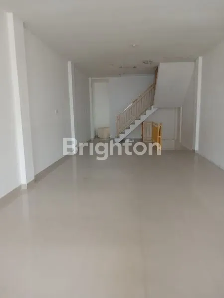 image RUKO MINIMALIS 3 LANTAI DI LOKASI STRATEGIS DI TENGAH KOTA (5)