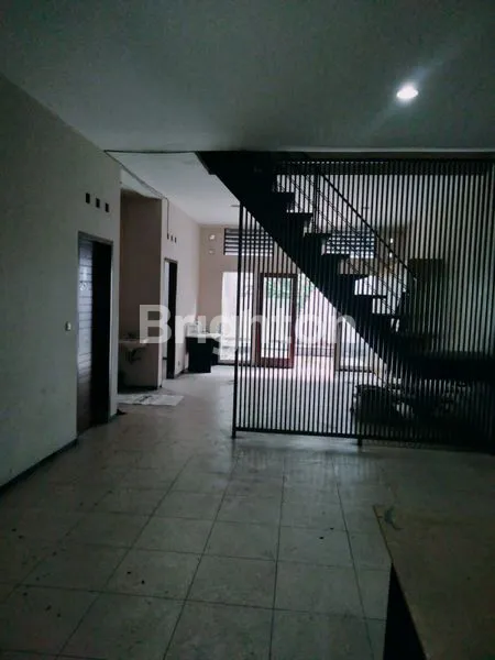 image RUMAH STRATEGIS DI BANDUNG, 4+1 KT, 2+1 KM (2)