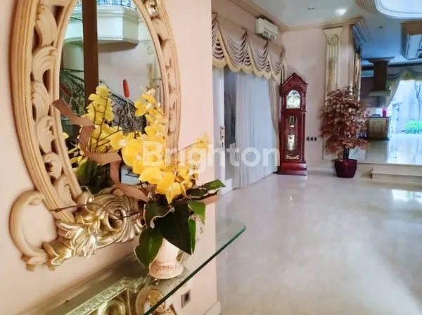 image RUMAH MEWAH CLASSIC FULL FURNISHED, SPEK SULTAN DI GALAXY BUMI PERMAI ARAYA TAHAP 2, BOULEVARD DOUBLE WAY (8)