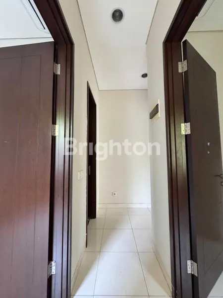 image WHELFORD GREENWICH BSD CITY HANYA 1,65M (8)