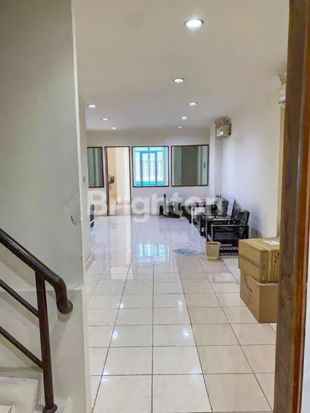 image DIJUAL 2 RUKO 3 LANTAI PINGGIR JALAN DIPONEGORO (6)