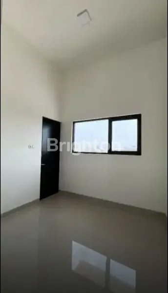 image 2 JEJER RUKO BARU 3 LANTAI SIAP PAKAI JALAN RAYA PUCANG ANOM (7)