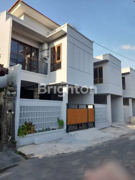 image DIJUAL RUMAH BARU 2 LANTAI  MODERN DI DENPASAR SELATAN – LOKASI STRATEGIS & SIAP HUNI!\\\\N (1)