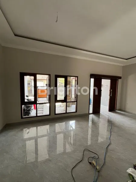 image DIJUAL RUMAH BARU 2 LANTAI  MODERN DI DENPASAR SELATAN – LOKASI STRATEGIS & SIAP HUNI!\\\\N (2)