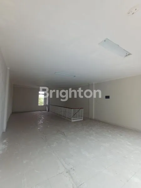 image DISEWAKAN RUKO 3 LANTAI DI EMERALD AVENUE 2 BINTARO JAYA SEKTOR 9 (4)