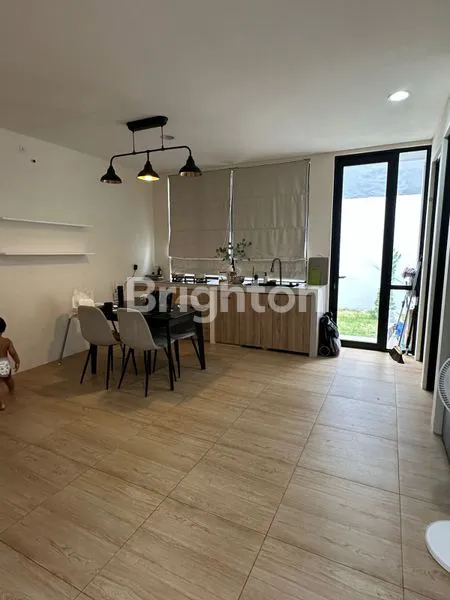 image RUMAH MEWAH 3KT DI CENDANA COVE LIPPO (1)