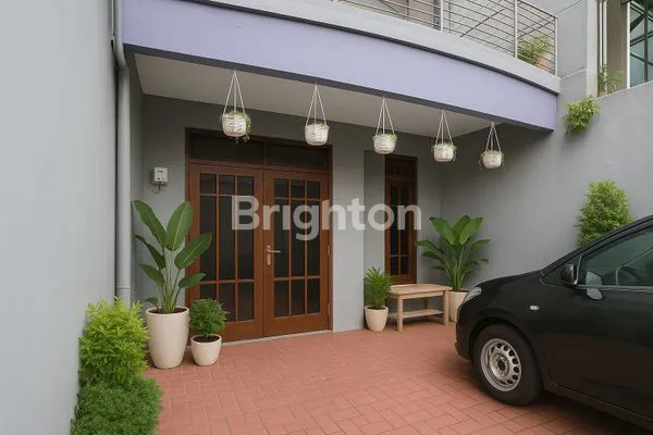 RUMAH 3 LT RAPI & TERAWAT DI LINGK TENANG, AKSES 2  MOBIL & BEBAS BANJIR DI