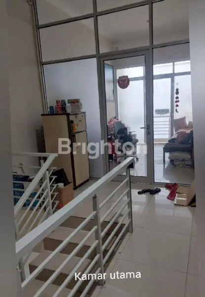 image RUMAH TINGGAL DUA LANTAI AKSES MUDAH KEMANA MANA LOKASINYA SANGAT SANGAT STRATEGIS AMAN DAN NYAMAN SUNTER JAKARTA UTARA (7)