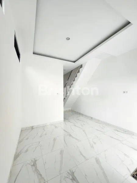 image RUMAH BARU SHM, 2 LANTAI DI JELIDRO (4)