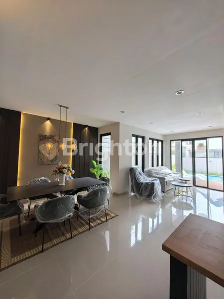 image RUMAH BARU DAN  FULL FURNISH DI LIPPO KARAWACI TANGERANG (4)