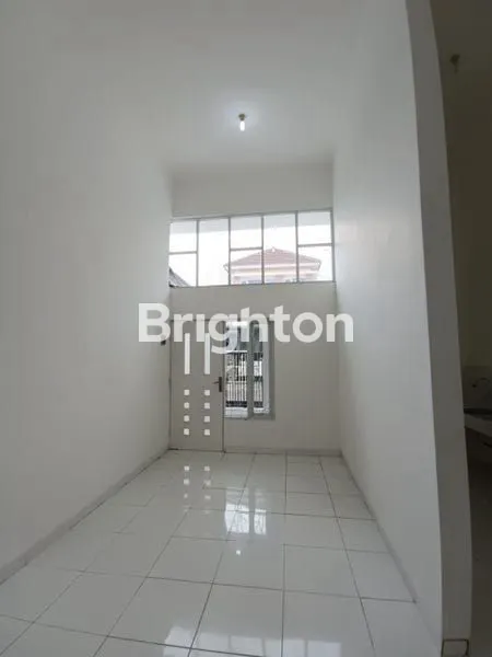 image DISEWAKAN RUMAH SARIROGO SIDOARJO (4)