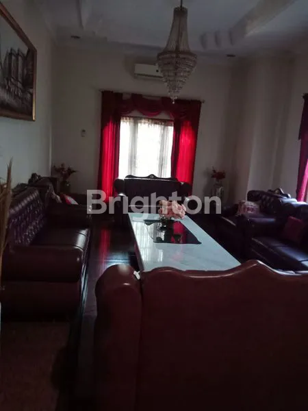 image RUMAH MEWAH 2 LT SEMI FURNISH PERUMAHAN TAMAN MODERN CAKUNG JAKARTA TIMUR STRATEGIS BEBAS BANJIR (4)