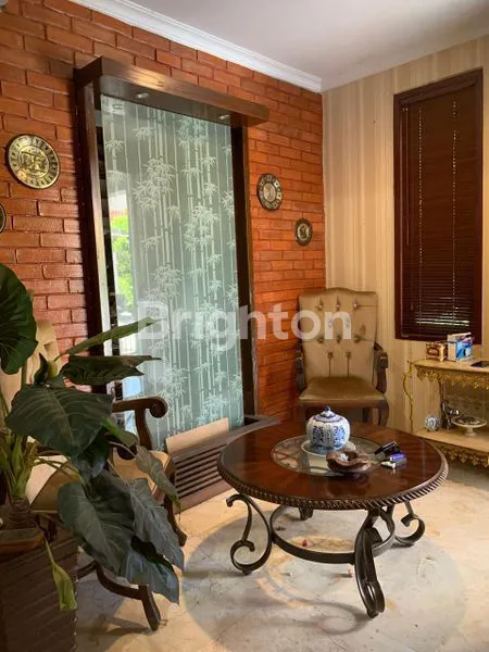 image RUMAH 2 LANTAI DI BINTARO SEKTOR 5 TANGERANG SELATAN (3)