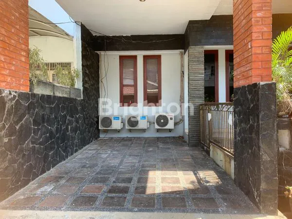 image RUMAH 2 LANTAI DI BINTARO SEKTOR 5 TANGERANG SELATAN (2)