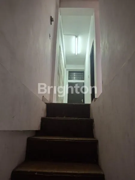 image RUKO LANTAI 3 DI JALAN HASANUDIN (4)