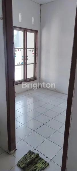 image RUMAH TYPE HOOK DAN ADA TEMPAT USAHA DI PERUM SURYA ASRI SIDOARJO (5)