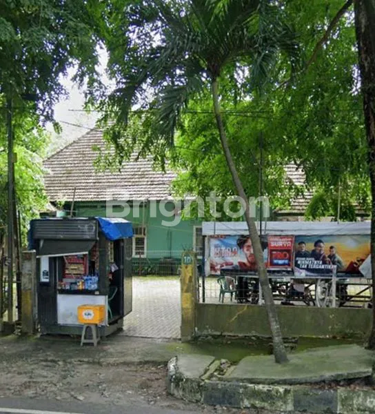 image TANAH DAN BANGUNAN TUA JALAN MONGINSIDI  (5)