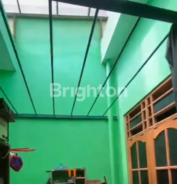 image RUMAH LUAS HADAP TIMUR DENGAN 3 KAMAR  TIDUR (5)