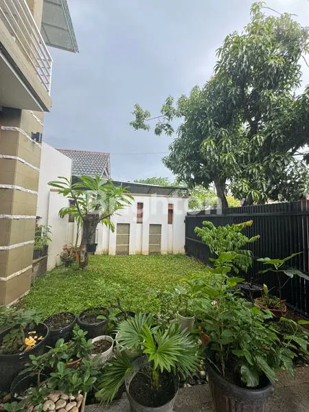 image DIJUAL RUMAH CANTIK & NYAMAN – FULL RENOVASI DI KEMANG PRATAMA (8)