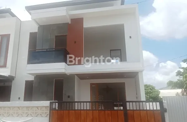 image DIJUAL RUMAH MODERN 2 LANTAI SIAP HUNI DI KEROBOKAN KAJA (2)