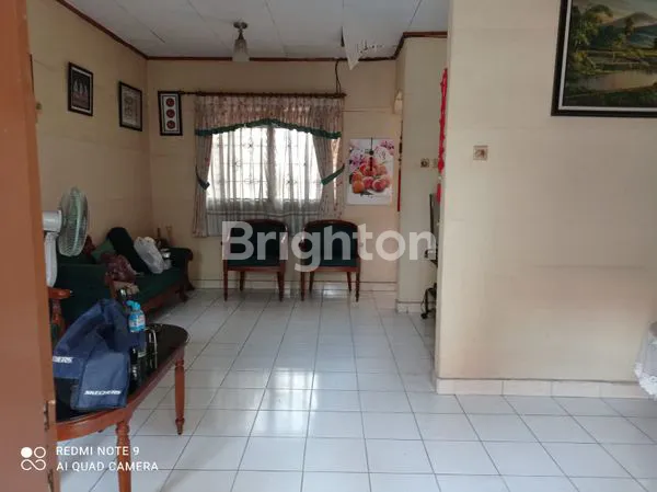 image RUMAH SIAP HUNI DI BATAN INDAH SERPONG (3)
