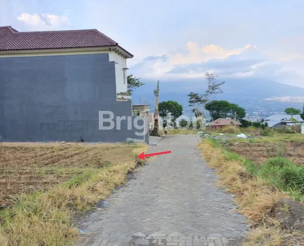 image TANAH DI BATU VIEW GUNUNG (1)