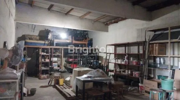 image DI JUAL RUMAH DI FUNGSIKAN UNTUK TOKO DI PINGGIR  JALAN RAYA NASIONAL DI KOTA SEMARANG (2)