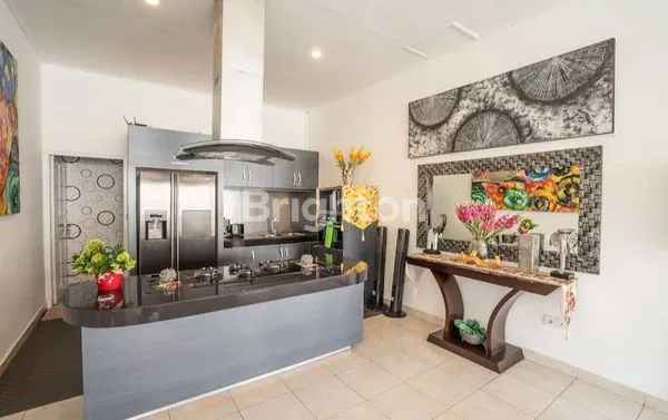 image LUXURY 2BR VILLA DI SEMINYAK PRIVATE POOL & FULL FURNISH (7)