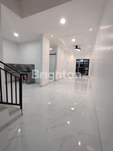image RUMAH BARU IFOLIA ARALIA HARAPAN INDAH BEKASI SEMI FURNISHED SHM (4)