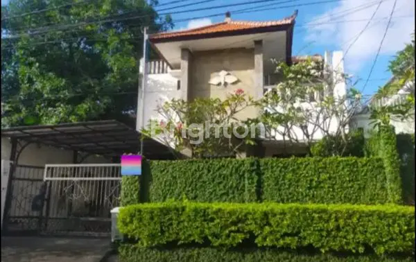 image HUNIAN NYAMAN DI KAWASAN PREMIUM RENON DENPASAR– INTERIOR LAPANG & FULLY FUNCTIONAL (1)