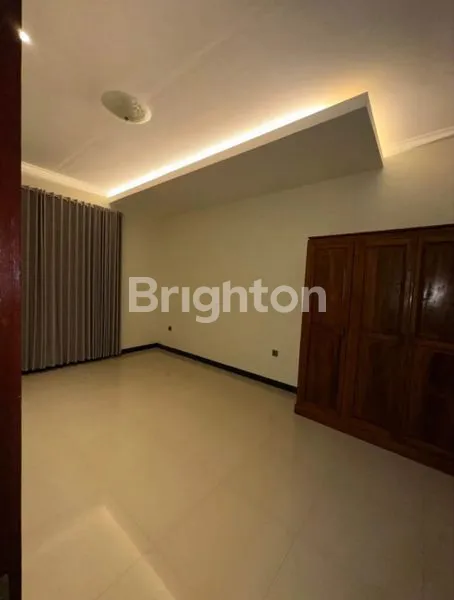 image RUMAH CANTIK DAN NYAMAN DI KERTADALEM RENON (8)