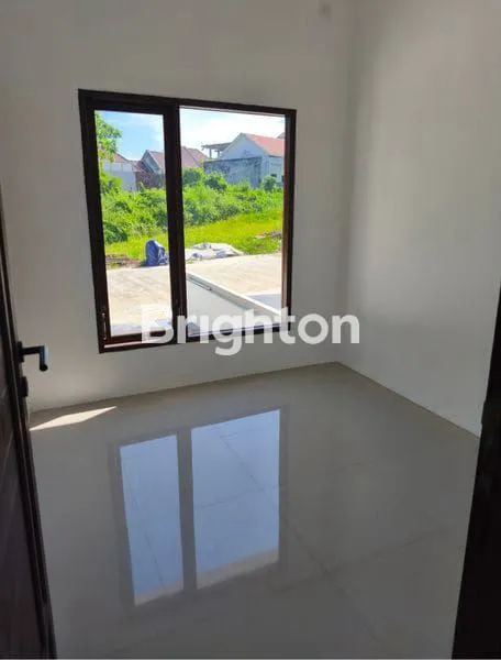 image DIJUAL RUMAH CANTIK TENGAH KOTA BERNUANSA MINIMALIS LOKASI DALAM PERUMAHAN PALM HILLS  AMAN NYAMAN HARGA NEGO (2)