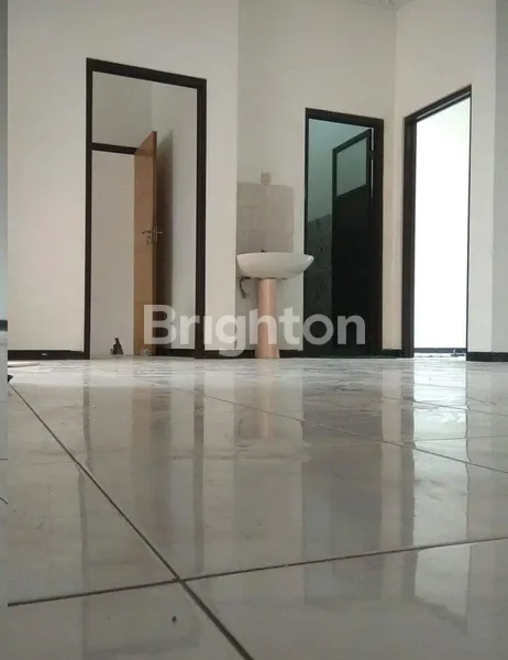 image RUMAH DI DELTA ASRI WARU SIDOARJO (6)