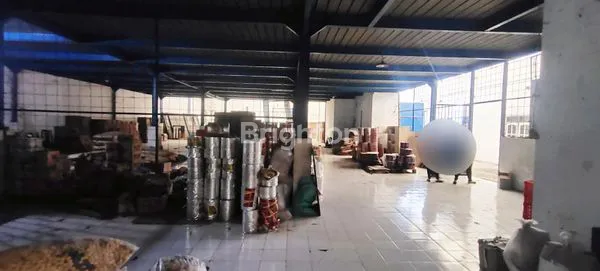 image GUDANG LUAS  AKSES  KONTAINER DI SINGOSARI MALANG (4)