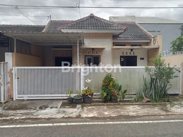 image RUMAH KELUARG SIAP HUNI HARGA MIRING (1)