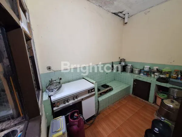 image RUMAH DI JUAL DI KRAMAT SENTIONG,  LOKASI YG SANGAT STATEGIS. HRGA TERSEBUT BS NEGO.. (6)