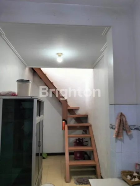 image RUMAH SIAP HUNI 1,5 LANTAI DI DARMO PERMAI (7)