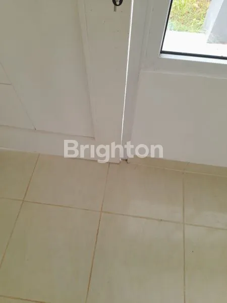 image RUMAH TAKE OVER DI CISEENG DESIGN MINIMALIS LOKASI STRATEGIS (7)