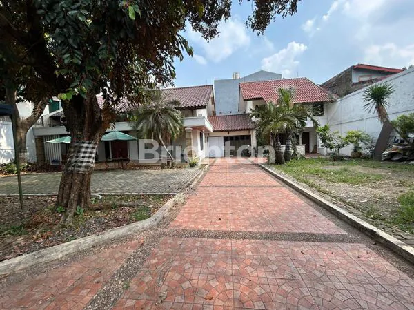 image RUMAH LUAS 907M² DI PONDOK LABU, STRATEGIS (1)