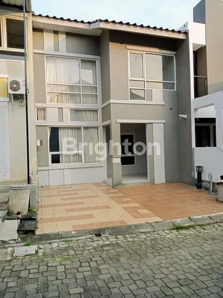 image RUMAH DUA LANTAI DI DEKAT RS KARIADI (1)