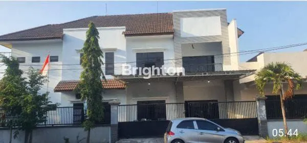 image RUMAH MEGAH COCOK UNTUK KANTOR DI DEKAT BANDARA JUANDA (1)