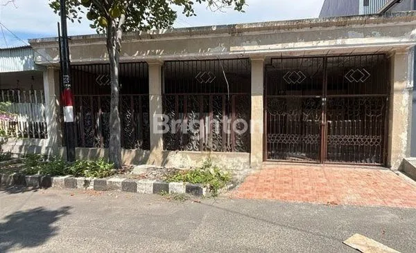 image RUMAH SURABAYA BARAT LOKASI STRATEGIS DEKAT HR MUHAMMAD SIMO KUPANG (1)