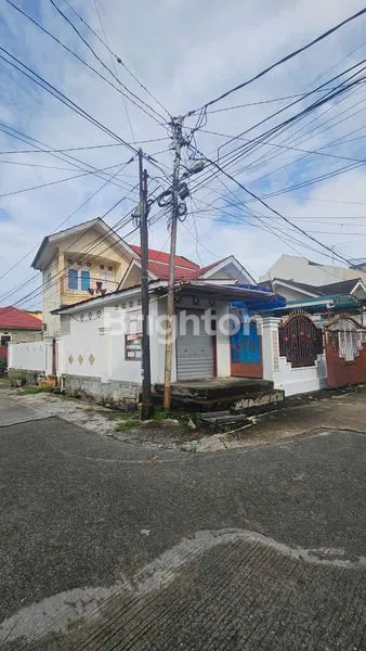 image RUMAH HOOK 2 LANTAI SIAP HUNI (3)