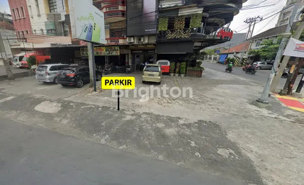 image RUKO GANDENG POSISI HOOK 3 LANTAI JALAN RADEN INTAN (4)