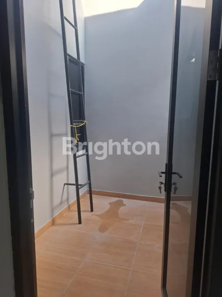 image RUMAH SIAP HUNI CIAMIK DARMO INDAH SELATAN !! (5)