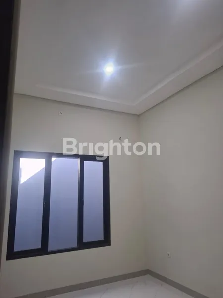 image RUMAH SIAP HUNI CIAMIK DARMO INDAH SELATAN !! (6)