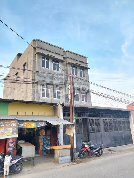 image BERHENTI SCROLL! INI BUKAN RUKO BIASA, INI CANVAS BISNIS 4 LANTAI DI JANTUNG ARTERI MEDAN-DELI SERDANG! (2)