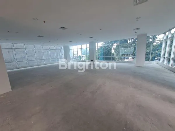 image GEDUNG 7 LANTAI STRATEGIS DI PANCORAN (3)