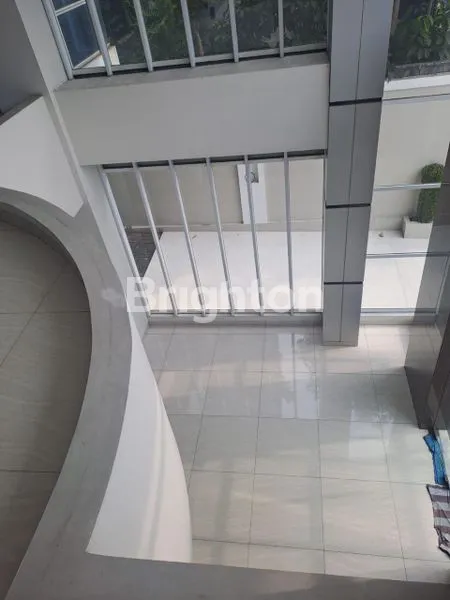 image GEDUNG 7 LANTAI STRATEGIS DI PANCORAN (4)